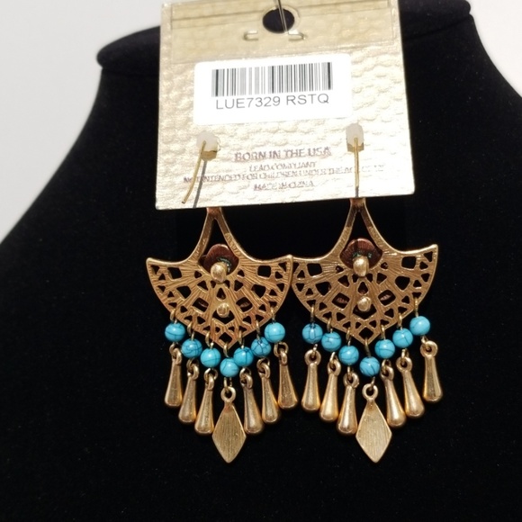 🍁3/$25 Mia boho Dangle Earrings - Picture 5 of 5
